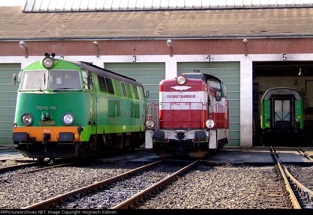 SM42-003 (and SU45-115)